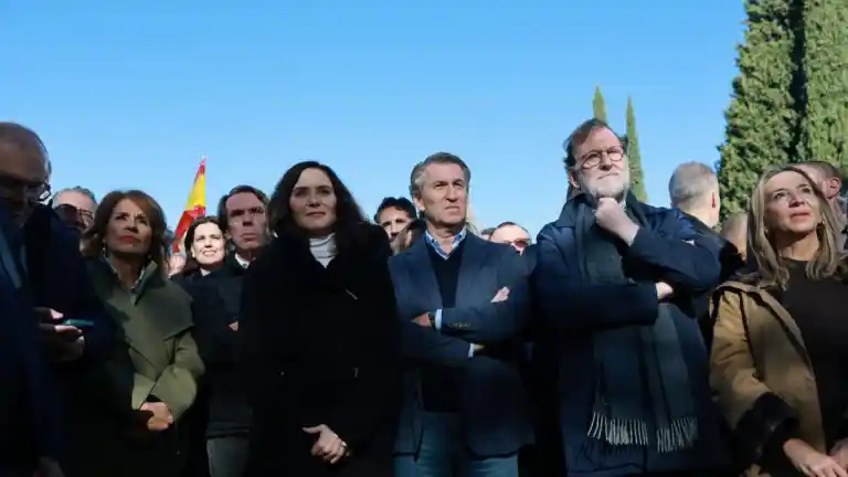 Imagen 1 de Feijóo reúne a 80.000 personas en Madrid contra la corrupción del Gobierno: “España está harta”