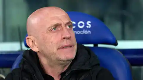 Imagen 1 de El Levante destituye a Calero tras la derrota contra el Athletic