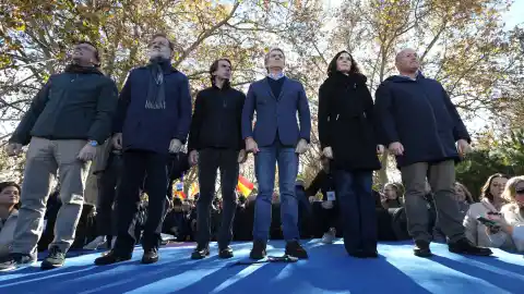 Imagen 1 de Feijóo sugiere que Sánchez acabará en la cárcel: “Falta el uno”