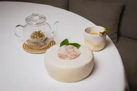 Imagen 1 de Melós: el nuevo restaurante de Miquel Pardo, el chef que domina la paella en Barcelona