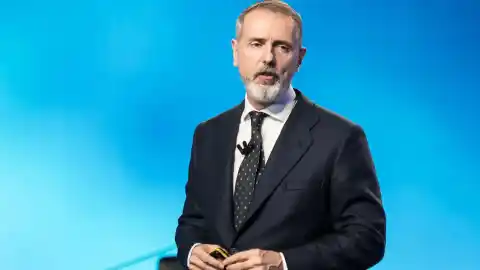 Imagen 1 de Telefónica se asegura los derechos de la Champions hasta 2031 por 1.464 millones