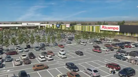 Imagen 1 de El primer hipermercado franquiciado de Alcampo en Illescas: 90.000 metros cuadrados, restaurantes y tiendas