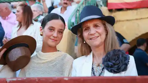 Imagen 1 de Victoria Federica, sobre el plato estrella de su madre, la Infanta Elena: "Mi madre hace muy buenos postres"