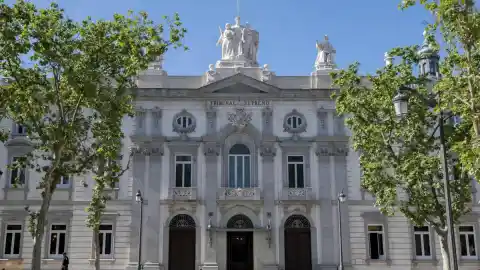 Imagen 1 de El Ayuntamiento celebrará el día de la Constitución en la plaza del Supremo este jueves