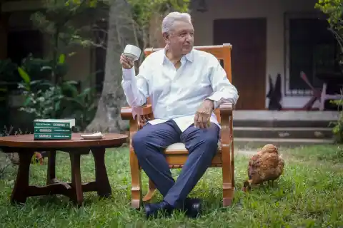 Imagen 1 de Sheinbaum agradece el espaldarazo de López Obrador, pero no advierte las señales de crisis política que ameriten el regreso del expresidente