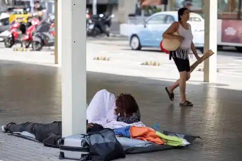 Imagen 1 de Radiografía de los sintecho en Cataluña: se multiplica por tres el número de mujeres sin hogar
