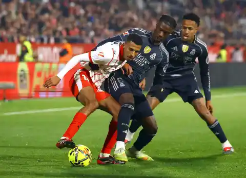 Imagen 1 de Ounahi, el faro del Girona que deslumbró ante el Madrid