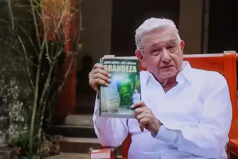 Imagen 1 de El asomo de López Obrador al futuro