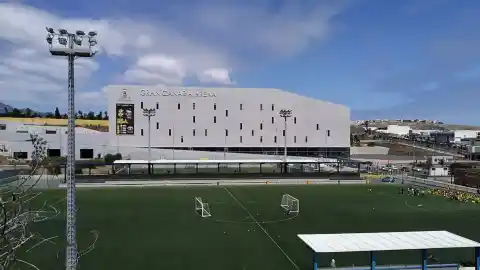 Imagen 1 de Kenneth Valido, el 'falso ojeador' que presuntamente abusó de 61 menores tras prometerles pruebas en grandes clubes