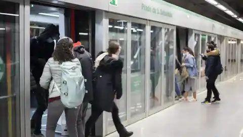 Imagen 1 de La línea 1 del metro de Sevilla contará con cinco trenes más en dos años