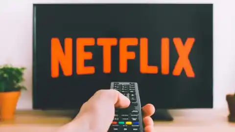 Imagen 1 de Netflix elimina una de sus funciones más usadas: adiós a enviar series de tu móvil al televisor
