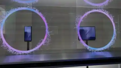 Imagen 1 de El móvil plegable triple de Samsung hace su primera aparición pública antes de su anuncio oficial