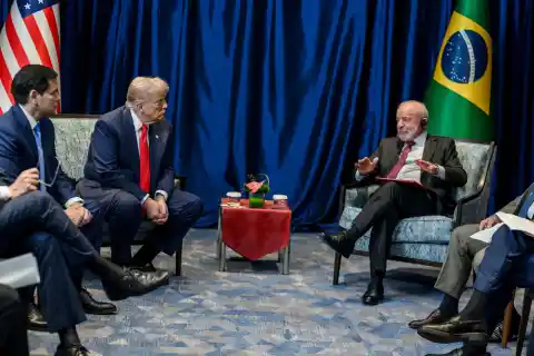 Imagen 1 de Lula y Trump conversan sobre aranceles y crimen organizado en plena campaña contra Maduro