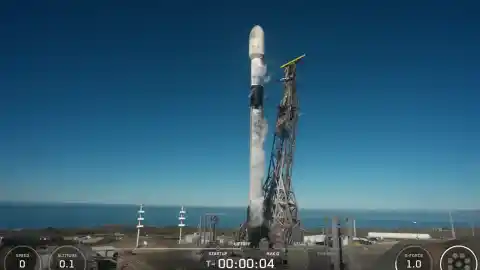 Imagen 1 de Catalunya envía al espacio el primer satélite de Europa para desarrollar la tecnología 6G