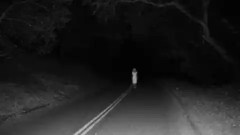 Imagen 1 de Estas son las carreteras más embrujadas del mundo: misterio, sucesos extraños y apariciones fantasmagóricas