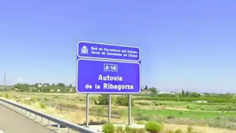 Imagen 1 de La curiosa autovía española que finaliza en la nada absoluta