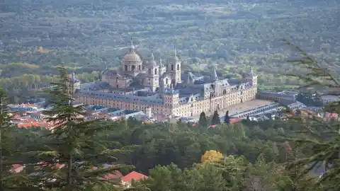 Imagen 1 de Un destino con sello UNESCO: qué ver y hacer en San Lorenzo de El Escorial