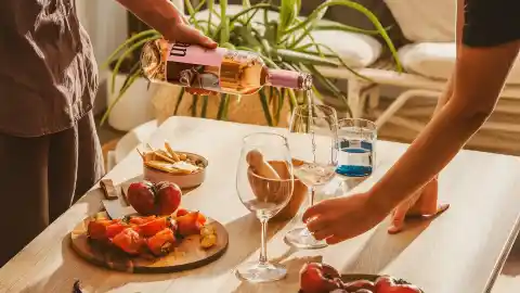 Imagen 1 de Un 'Sí' a disfrutar de lo que nos hace felices: mejor con vino
