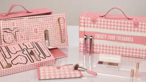 Imagen 1 de Así es el calendario de Adviento de Mercadona para las amantes de la cosmética: 24 productos de maquillaje por 25 euros