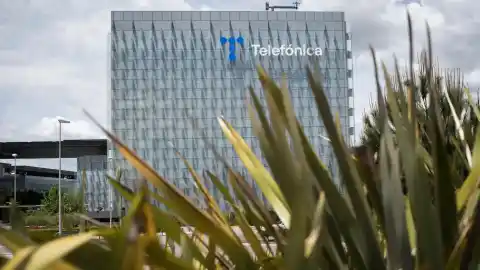 Imagen 1 de Cómo valoran los analistas el plan estratégico de Telefónica: del exceso de regulación del sector al lastre de la deuda