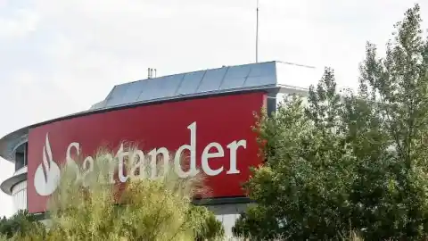 Imagen 1 de Banco Santander eleva su exposición a First Brands y las empresas vinculadas a 300 millones de dólares