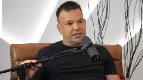 Imagen 1 de José Elías, experto en economía, advierte sobre las pensiones: "Los abuelos del futuro compartirán piso"