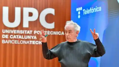 Imagen 1 de Ferran Adrià defiende en la UPC que “la investigación puede tener un impacto real en la empresa y en la sociedad”