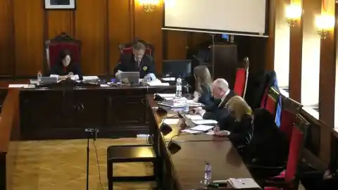 Imagen 1 de Prisión permanente revisable para la acusada de matar a su bebé tirándolo a la basura en Albacete