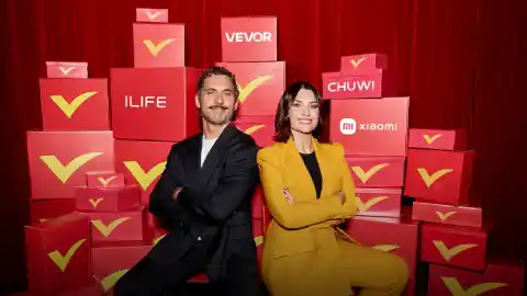 Imagen 1 de Estos son los embajadores de AliExpress para celebrar el 11.11 y presumir de los descuentos: Paco León y Miren Ibarguren