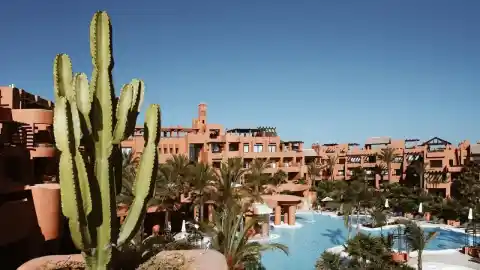 Imagen 1 de El hotel elegido como mejor resort costero y tiene el spa más grande de Andalucía