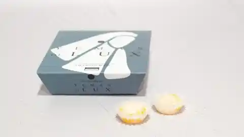 Imagen 1 de Hechas de manera artesanal y con un velo de Sauvignon Blanc: así son las yemas de huevo inspiradas en el universo Rosalía