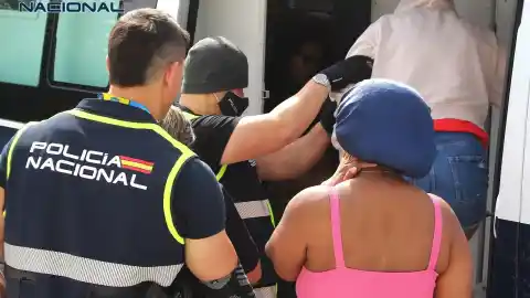 Imagen 1 de Golpe a la trata de mujeres: liberadas cuatro extranjeras explotadas sexualmente en Cádiz a las que también violaba su proxeneta