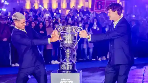 Imagen 1 de El cumplido de Sinner a Alcaraz en su pelea por el número 1: "Si tuviera que haber otro que no sea yo, elegiría que fuera él siempre