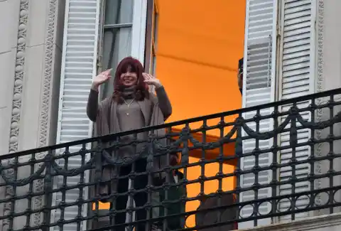 Imagen 1 de La justicia argentina endurece el régimen de detención domiciliaria de Cristina Kirchner