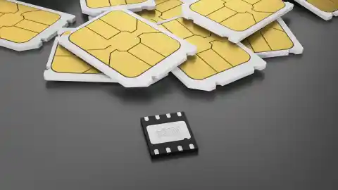 Imagen 1 de Qué es una eSIM y en qué se diferencia de la SIM tradicional: usos, ventajas y desventajas de cada una