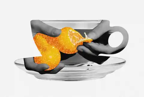 Imagen 1 de Así se prepara la infusión favorita de Maria Nicolau con pieles de mandarina