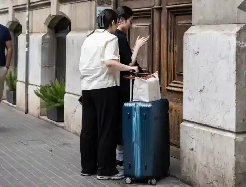 Imagen 1 de El Govern desestima las primeras demandas de dueños de pisos turísticos que piden indemnizaciones por su cierre