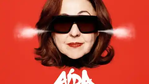 Imagen 1 de María Terremoto canta la nueva versión de 'Aída' para la película dirigida por Paco León