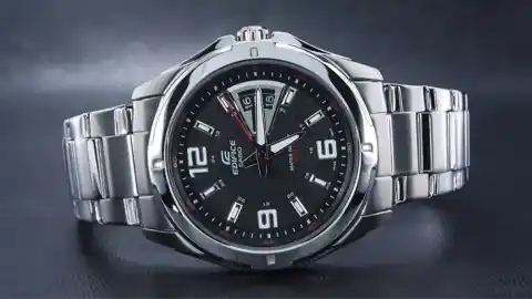 Imagen 1 de Este elegante reloj no es un Rolex, es un Casio y su precio es sorprendentemente bajo