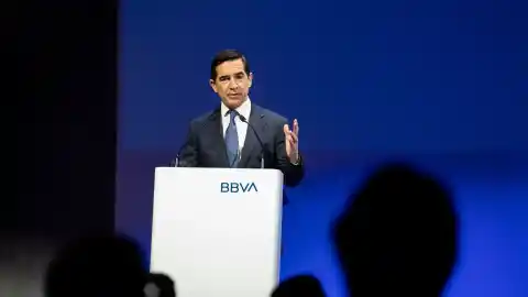 Imagen 1 de BBVA reformula las funciones de Carlos Torres como presidente del banco y recorta el apartado a la RSC