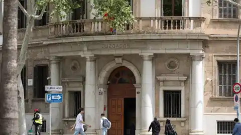 Imagen 1 de Juzgan a un hombre por agredir sexualmente a la hija de su pareja en numerosas ocasiones en Mallorca