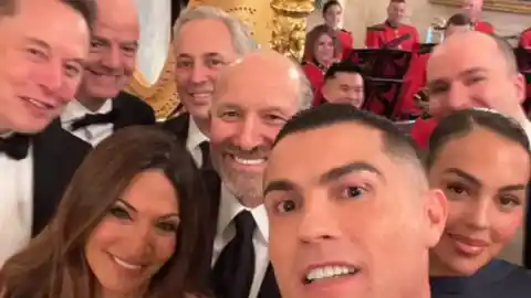 Imagen 1 de El 'selfie' de Cristiano Ronaldo en la Casa Blanca: Infantino, Elon Musk...