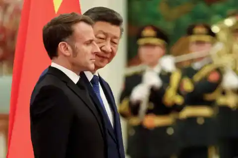 Imagen 1 de Macron, ante Xi en China: “Nos enfrentamos al riesgo de una desintegración del orden internacional”