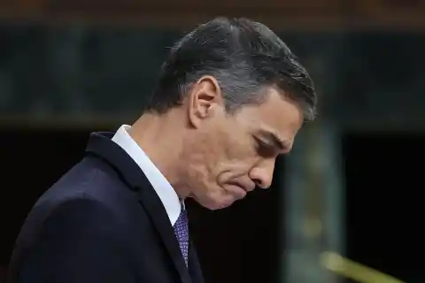 Imagen 1 de Sánchez y Ayuso chocan por los abortos derivados a las clínicas privadas