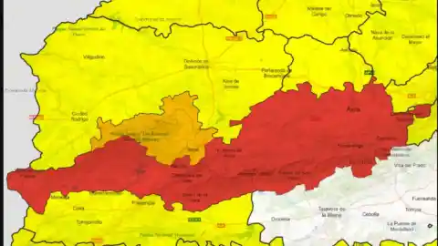 Imagen 1 de Aviso rojo de la Aemet en Ávila y Cáceres por riesgo extremo de lluvias por la borrasca Claudia