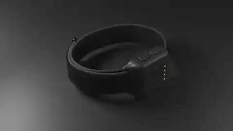 Imagen 1 de Estudiantes de la UPC ganan el Santander X Spain Award con Haptika, un brazalete que devuelve el tacto a las prótesis