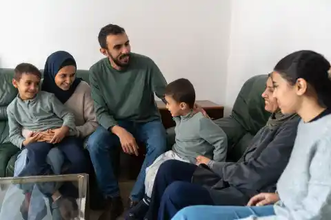 Imagen 1 de La familia de Fayad cambia por fin Gaza por Valladolid: “Aquí todo es fácil”