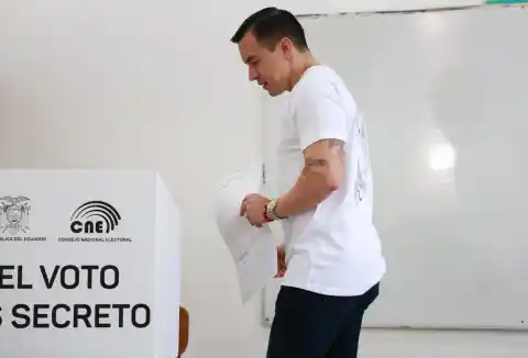 Imagen 1 de Noboa reconfigura su Gobierno tras el batacazo del referéndum constitucional