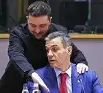 Imagen 1 de La OTAN examina de manera "regular" si Sánchez va "en el buen camino" y anunciará "pronto" si debe gastar más en Defensa