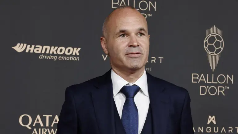 Imagen 1 de Andrés Iniesta compra la licencia del equipo ciclista Israel-Premier Tech a través de su empresa deportiva NSN